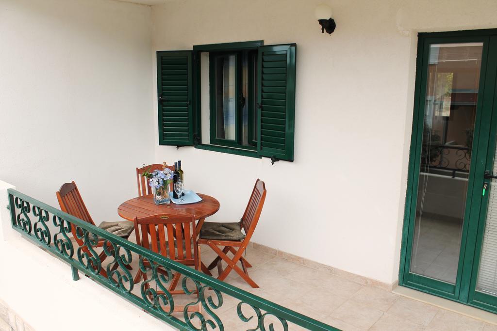 Apartments Lancek Ivan Dolac Exterior photo